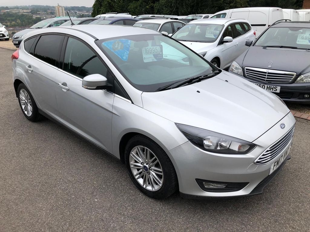 View our FORD FOCUS