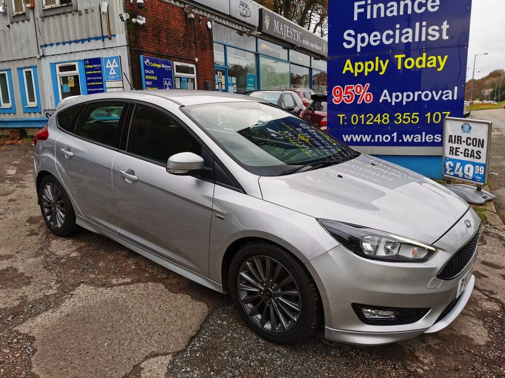 View our FORD FOCUS