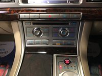 USED 2011 11 JAGUAR XF 3.0 V6 PREMIUM LUXURY 4d 240 BHP * NAV * 19 INCH ALLOYS * CLIMATE * PADDLE SHIFT * CRUISE CONTROL *