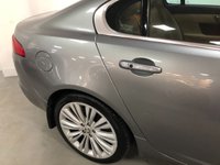 USED 2011 11 JAGUAR XF 3.0 V6 PREMIUM LUXURY 4d 240 BHP * NAV * 19 INCH ALLOYS * CLIMATE * PADDLE SHIFT * CRUISE CONTROL *