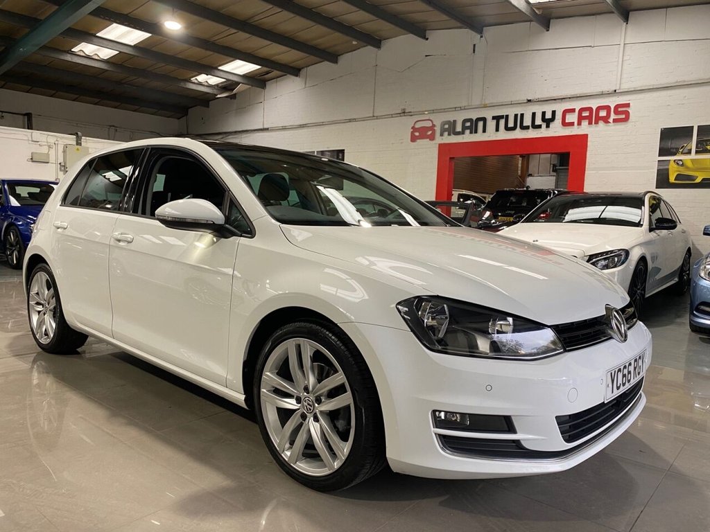 View our VOLKSWAGEN GOLF