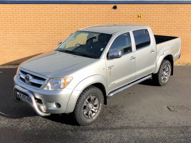 2006 55 Toyota HI-Lux INVINCIBLE // PICK UP // SWB // 4X4 // DCP // 2.5L 103 BHP // PX swap