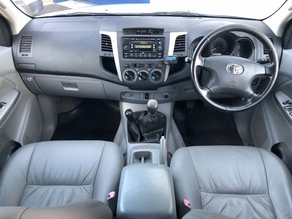 USED 2006 55 TOYOTA HI-LUX INVINCIBLE // PICK UP // SWB // 4X4 // DCP // 2.5L 103 BHP // PX swap 