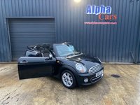 USED 2013 62 MINI CONVERTIBLE 1.6 COOPER D 2d 112 BHP 1 former owner  49502 miles, Midnight black metallic cloth / leather combination interior