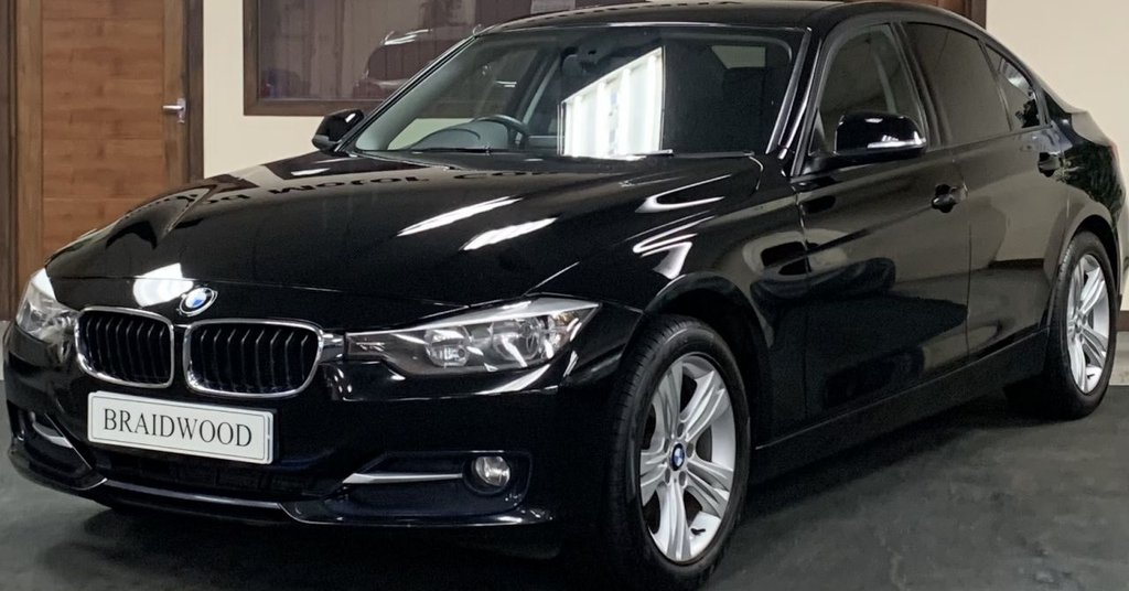 View our BMW 3 SERIES