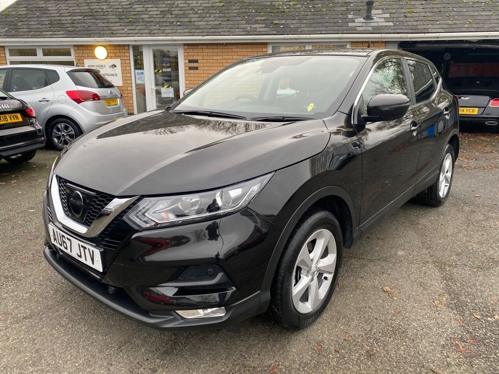 View our NISSAN QASHQAI