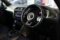 USED 2019 19 VOLKSWAGEN TIGUAN 2.0 R-LINE TECH TDI 4MOTION DSG 5d 148 BHP 