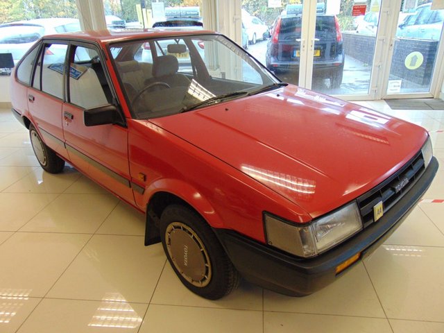 1985 TOYOTA COROLLA 1985 1.3 GL 5D 65 BHP 6,995 PER MONTH CALL FOR FINANCE... photo