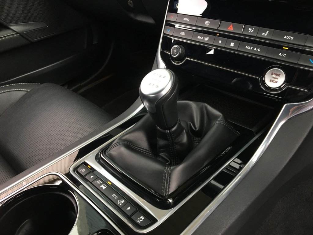 USED 2016 66 JAGUAR XE 2.0 R-SPORT 4d 178 BHP FINANCE AVAILABLE
