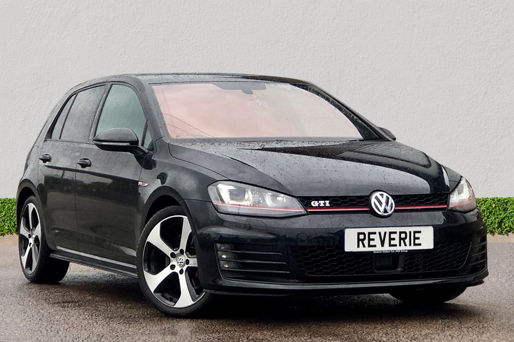 View our VOLKSWAGEN GOLF