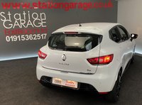 USED 2015 65 RENAULT CLIO 0.9 DYNAMIQUE S NAV TCE 5d 89 BHP 