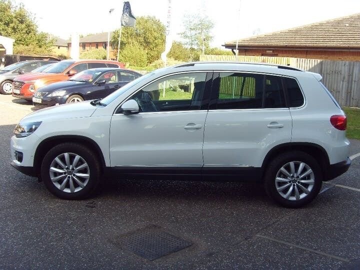 USED 2015 VOLKSWAGEN TIGUAN 2.0 MATCH TDI BLUEMOTION TECH 4MOTION DSG 5d 148 BHP 4 MOTION