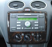 USED 2005 05 FORD FOCUS 1.6 GHIA 16V 5d 116 BHP www.suffolkcarcentre.co.uk - Located at Ilketshall
