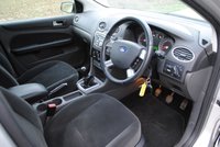 USED 2005 05 FORD FOCUS 1.6 GHIA 16V 5d 116 BHP www.suffolkcarcentre.co.uk - Located at Ilketshall