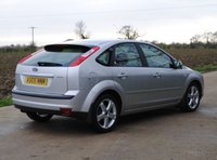 USED 2005 05 FORD FOCUS 1.6 GHIA 16V 5d 116 BHP www.suffolkcarcentre.co.uk - Located at Ilketshall