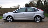 USED 2005 05 FORD FOCUS 1.6 GHIA 16V 5d 116 BHP www.suffolkcarcentre.co.uk - Located at Ilketshall