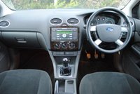 USED 2005 05 FORD FOCUS 1.6 GHIA 16V 5d 116 BHP www.suffolkcarcentre.co.uk - Located at Ilketshall