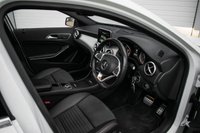 USED 2016 16 MERCEDES-BENZ GLA-CLASS 2.1 GLA 200 D 4MATIC AMG LINE PREMIUM PLUS 5d 134 BHP ELEC SEATS+HEATED SEATS+NIGHT PACK