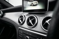 USED 2016 16 MERCEDES-BENZ GLA-CLASS 2.1 GLA 200 D 4MATIC AMG LINE PREMIUM PLUS 5d 134 BHP ELEC SEATS+HEATED SEATS+NIGHT PACK