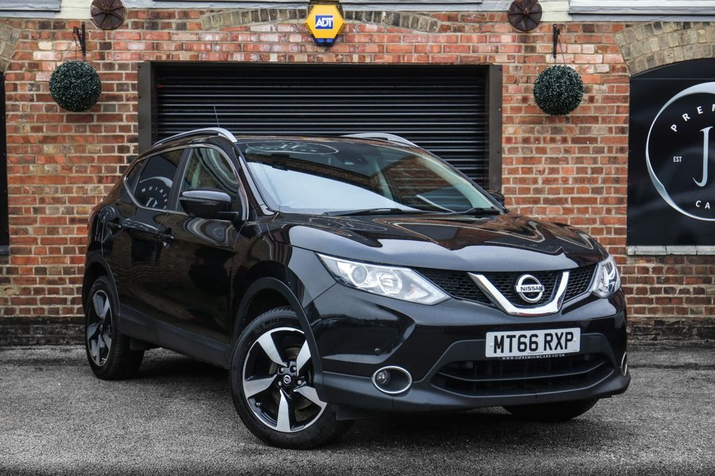 View our NISSAN QASHQAI