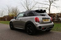 USED 2018 68 MINI HATCH COOPER 2.0 COOPER S 3d 190 BHP Sunroof, JCW CHILI, APPLE Play