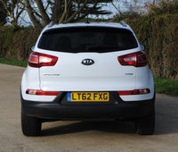 USED 2012 62 KIA SPORTAGE 2.0 CRDI KX-3 SAT NAV 5d 134 BHP www.suffolkcarcentre.co.uk - Located at Ilketshall