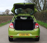 USED 2009 09 RENAULT CLIO 1.1 DYNAMIQUE 16V 5d 74 BHP www.suffolkcarcentre.co.uk - Located at Ilketshall