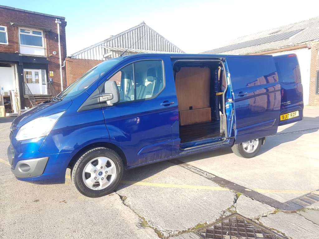 View our FORD TRANSIT CUSTOM