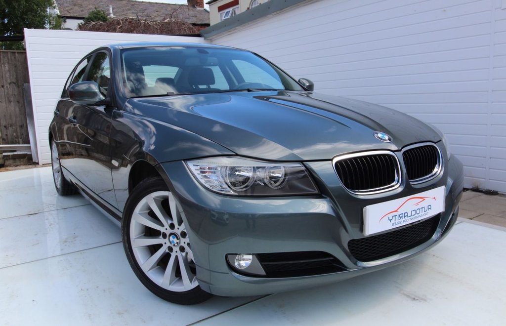 View our BMW 3 SERIES