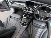 USED 2015 64 MERCEDES-BENZ C CLASS 2.1 C220 BLUETEC AMG LINE PREMIUM 5d 170 BHP SAT NAV PANORAMIC SUNROOF LEATHER INTERIOR