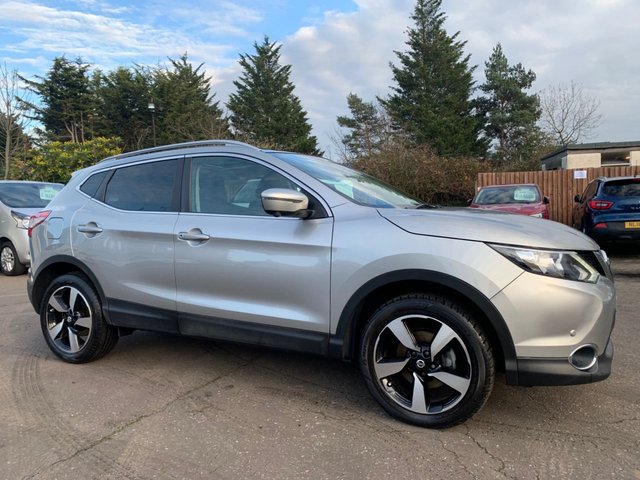 View our NISSAN QASHQAI