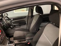 USED 2010 60 FORD FOCUS 1.6 ZETEC ESTATE AUTOMATIC......