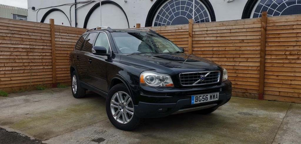 View our VOLVO XC90
