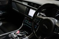 USED 2017 17 JAGUAR XF 2.0 D R-SPORT AWD 4d 177 BHP 