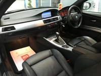 USED 2011 61 BMW 3 SERIES 3.0 330D M SPORT 2d 242 BHP OVER 5K FITTED EXTRAS!!