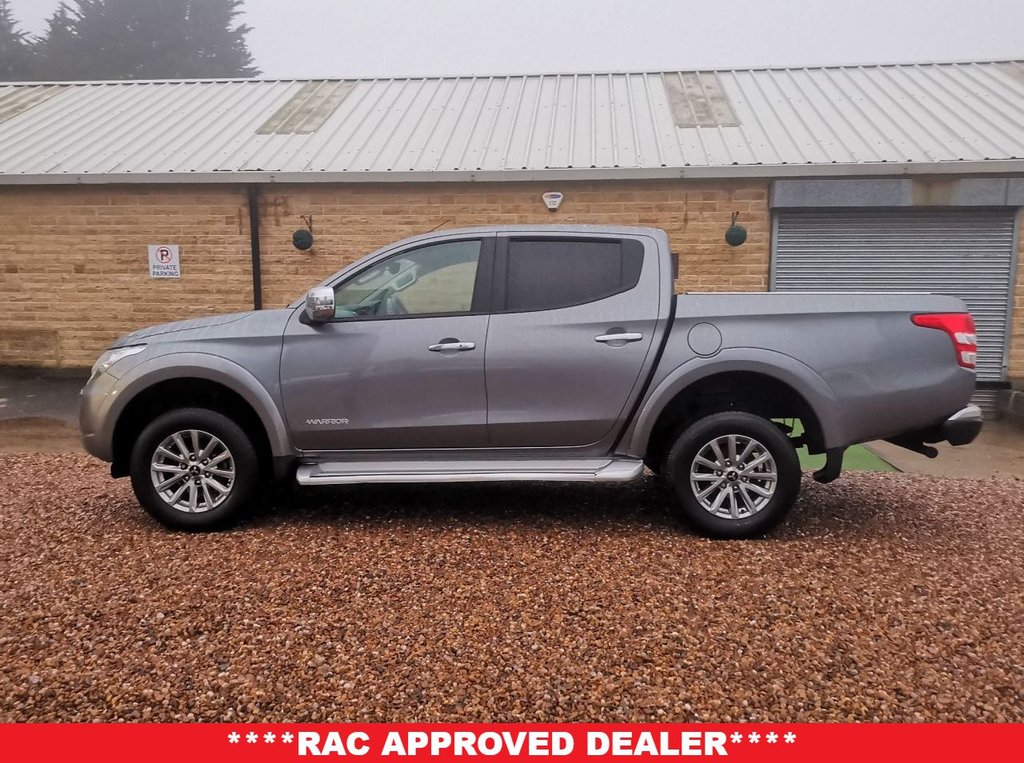 View our MITSUBISHI L200