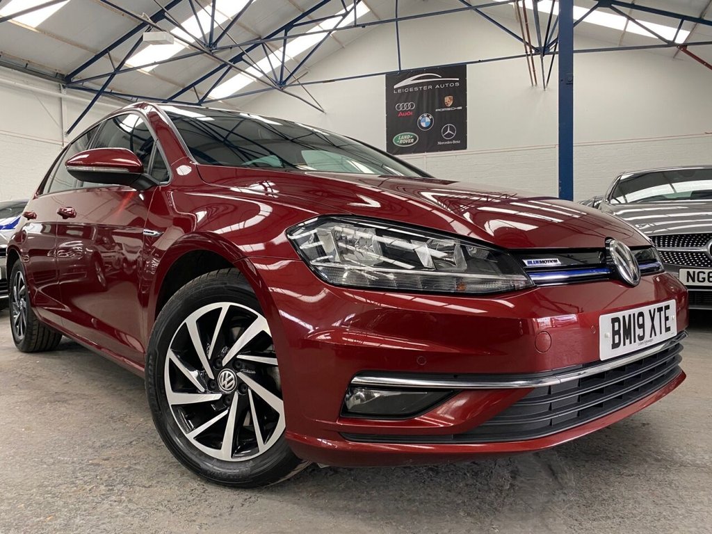 View our VOLKSWAGEN GOLF