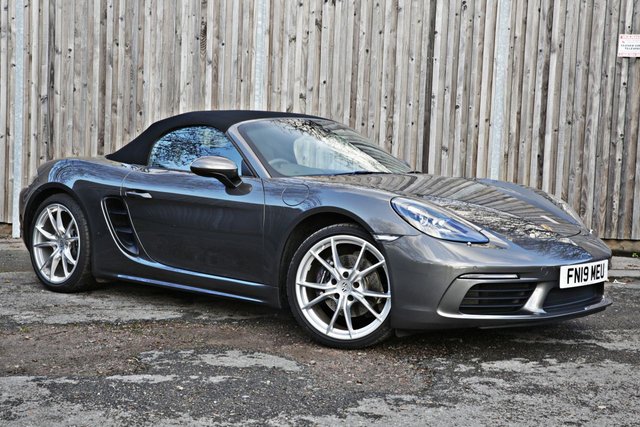 2019 Y Porsche 718 2.0 BOXSTER PDK 2d 296 BHP