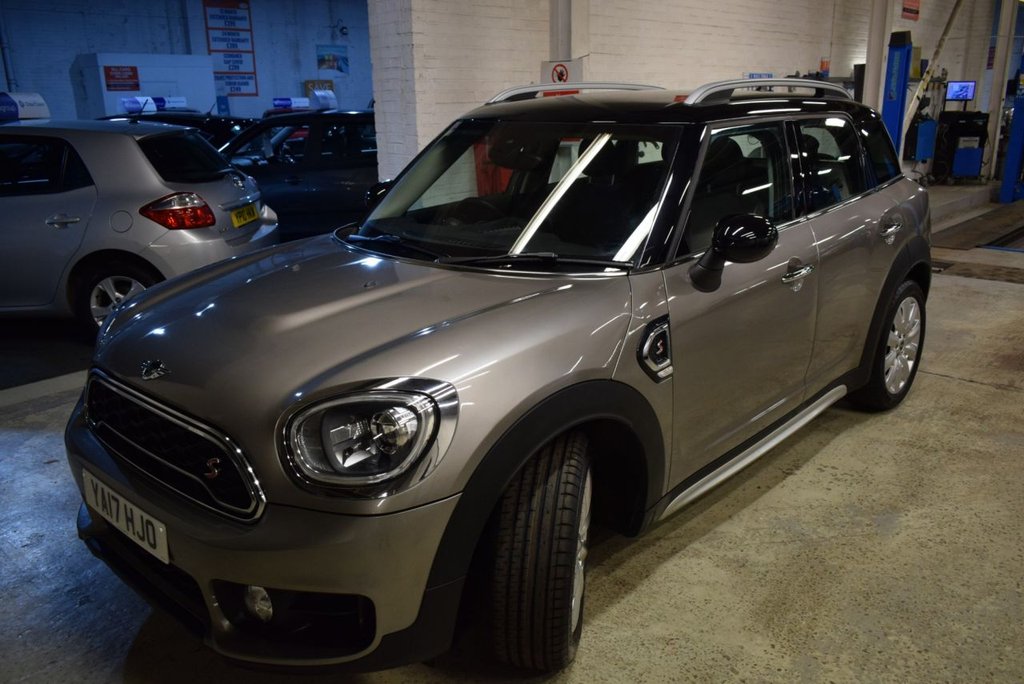 View our MINI COUNTRYMAN