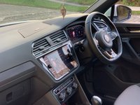 USED 2019 69 VOLKSWAGEN TIGUAN 2.0 R-LINE TECH TDI 5d 148 BHP R/LINE-TECH PACK, 4 MOTION, DSG, 1 OWNER, 7183 MILES ONLY, FULLY LOADED (see spec list) HUGE SAVING ON LIST WHEN NEW !!!!