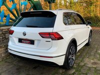 USED 2019 69 VOLKSWAGEN TIGUAN 2.0 R-LINE TECH TDI 5d 148 BHP R/LINE-TECH PACK, 4 MOTION, DSG, 1 OWNER, 7183 MILES ONLY, FULLY LOADED (see spec list) HUGE SAVING ON LIST WHEN NEW !!!!