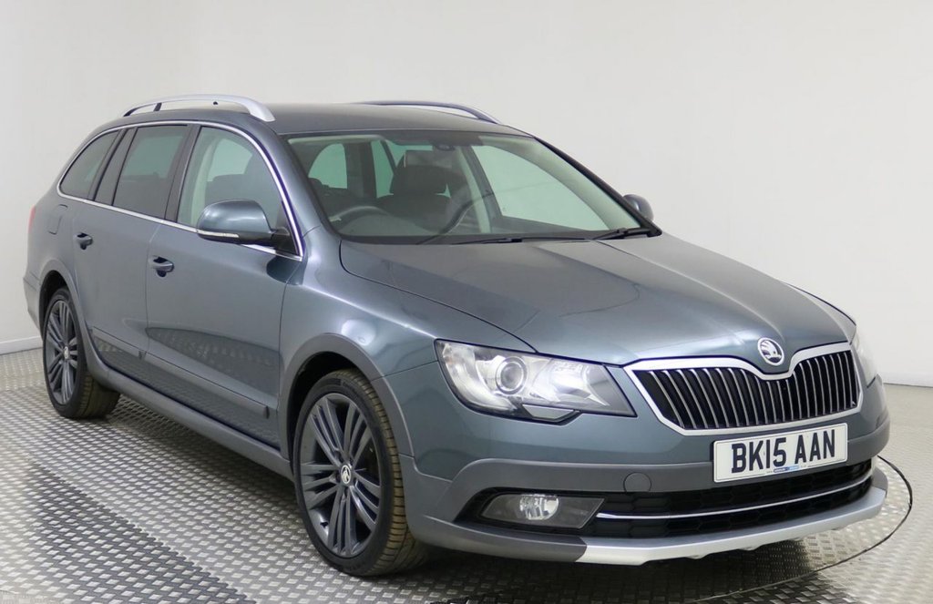 View our SKODA SUPERB