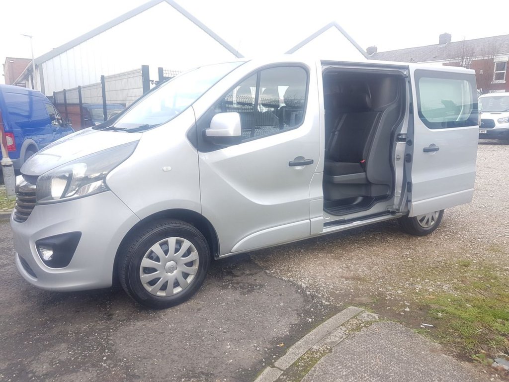 View our VAUXHALL VIVARO