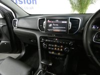 USED 2018 67 KIA SPORTAGE 2.0 CRDI KX-3 5d 134 BHP SAT NAV PANORAMIC ROOF LEATHER