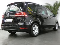 USED 2017 67 VOLKSWAGEN SHARAN 2.0 SE TDI BLUEMOTION TECHNOLOGY 5d 148 BHP 7 SEATS 1 OWNER FSH