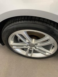 USED 2015 65 AUDI TT 2.0 TFSI SPORT 2d 227 BHP Audi Magnetic ride, Technology Package with Audi Connect, Audi parking system with front and rear selective display , reversing camera, Alcantara / Leather black sports seats