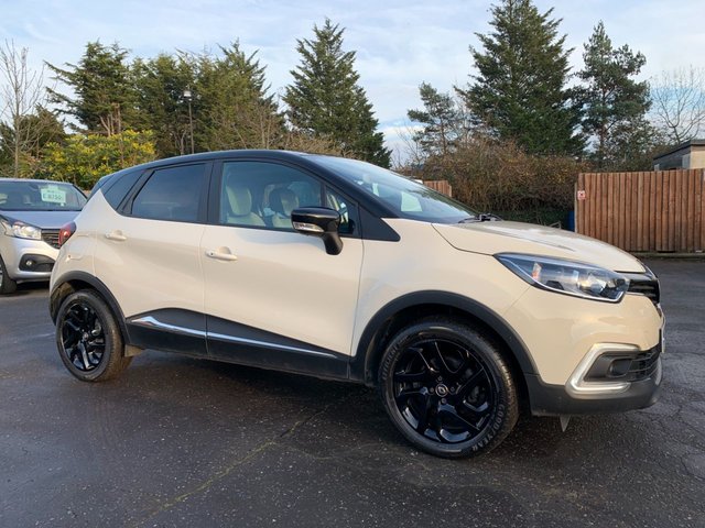 View our RENAULT CAPTUR