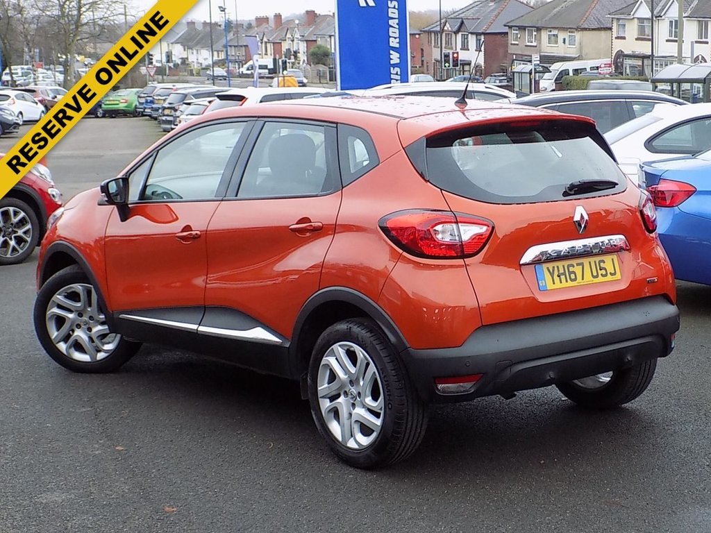 17 Renault Captur Dynamique Nav Dci 10 799