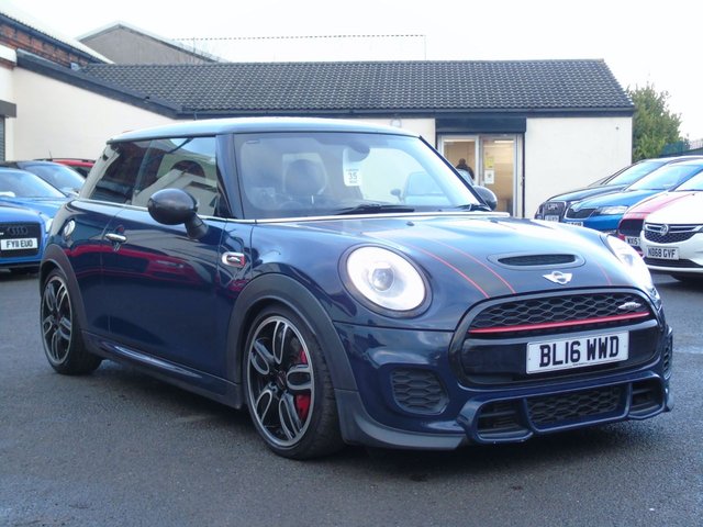 2016 16 MINI Hatch 2.0 JOHN COOPER WORKS 3d AUTO 228 BHP