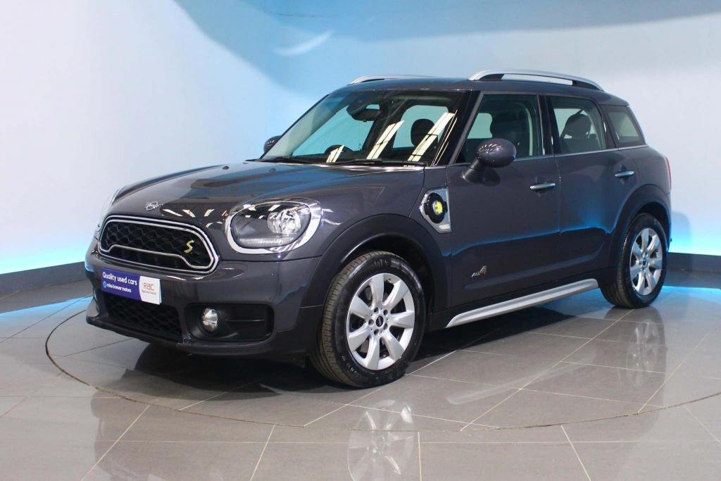 View our MINI COUNTRYMAN